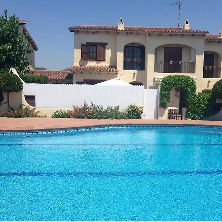 House With Pool / Garden / Bbq Tarragona