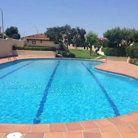 Σπίτι διακοπών House With Pool / Garden / Bbq Ταραγόνα