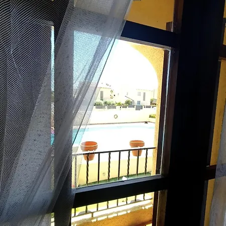 Con Barbacoa Cerca De La Playa Tarragone